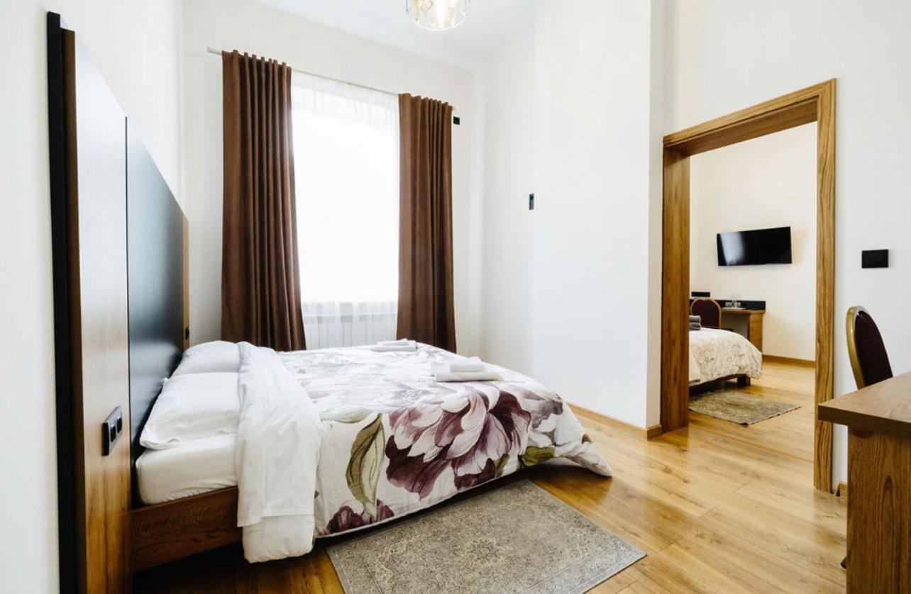 Hotel Опал Stryj Esterno foto